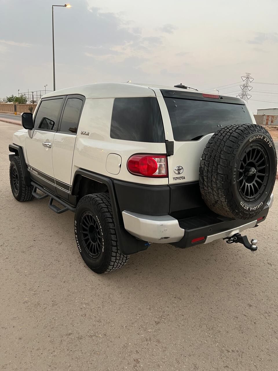 Riyadh, Vehicles, Cars & Trucks , SAR 800000,  Toyota FJ Cruiser,  2014,  Automatic,  451000 KM,  FJ Cruiser