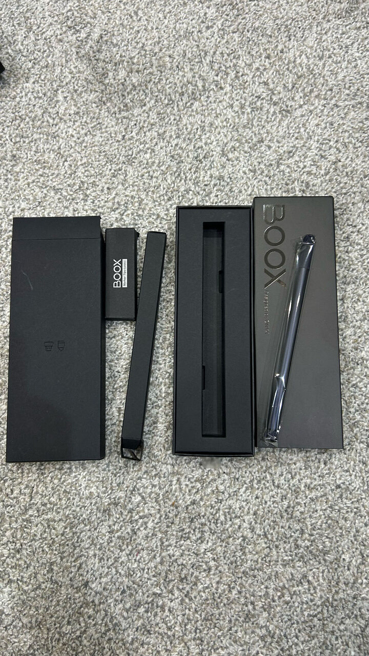 Ad Diriyah, Tablet Computers, SAR 999,  MacBook Air 3 Series Complete Set