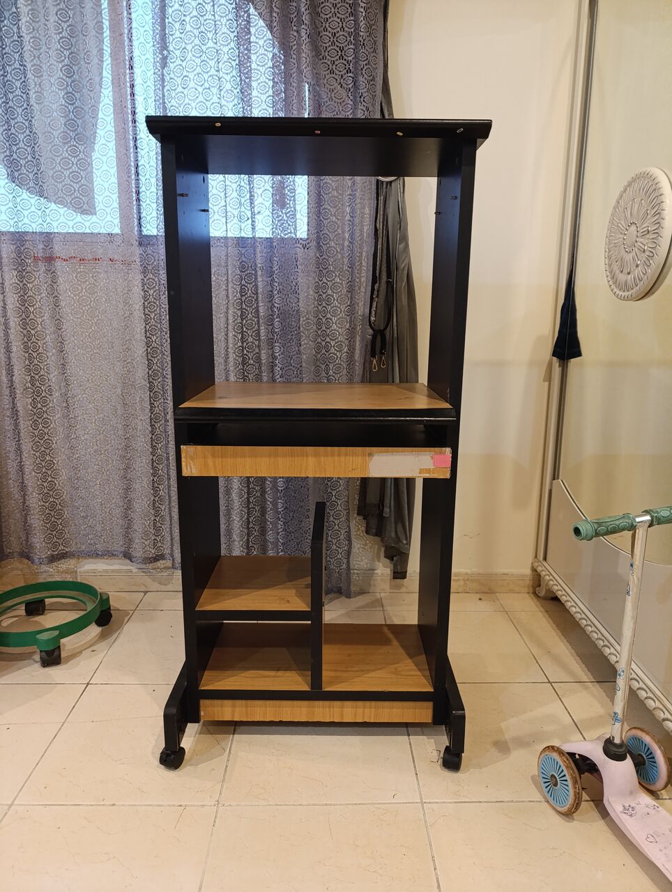 Jeddah, Household Items, SAR 180,  Study Desk, Computer Desk