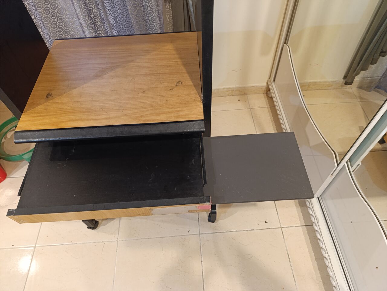 Jeddah, Household Items, SAR 180,  Study Desk, Computer Desk