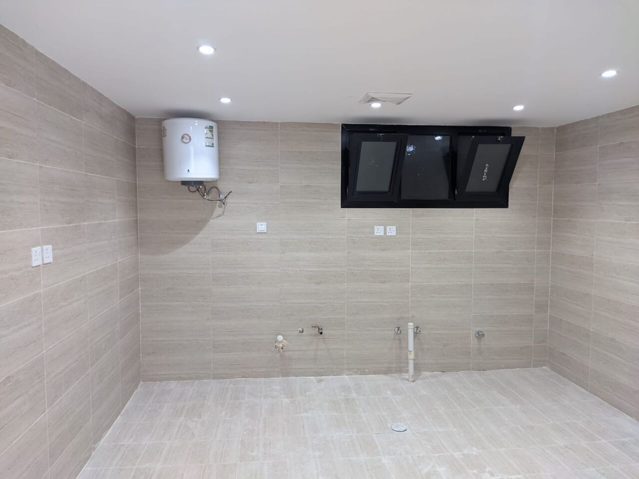 Riyadh, Apartments, Flats, Houses & Villas, SAR 55000/year,  3 BR,  Renovated Second-floor Apartment For Rent In Riyadh, Al-Murooj District.