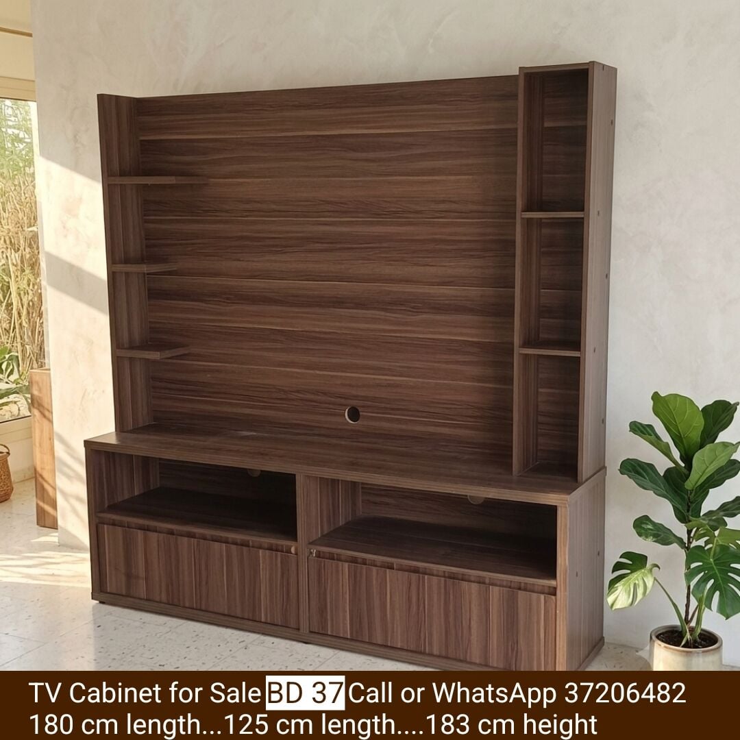 Manama, Furniture, BHD 37,  ✅️ Tv Cabinet For Sale In Good Condition With Delivery