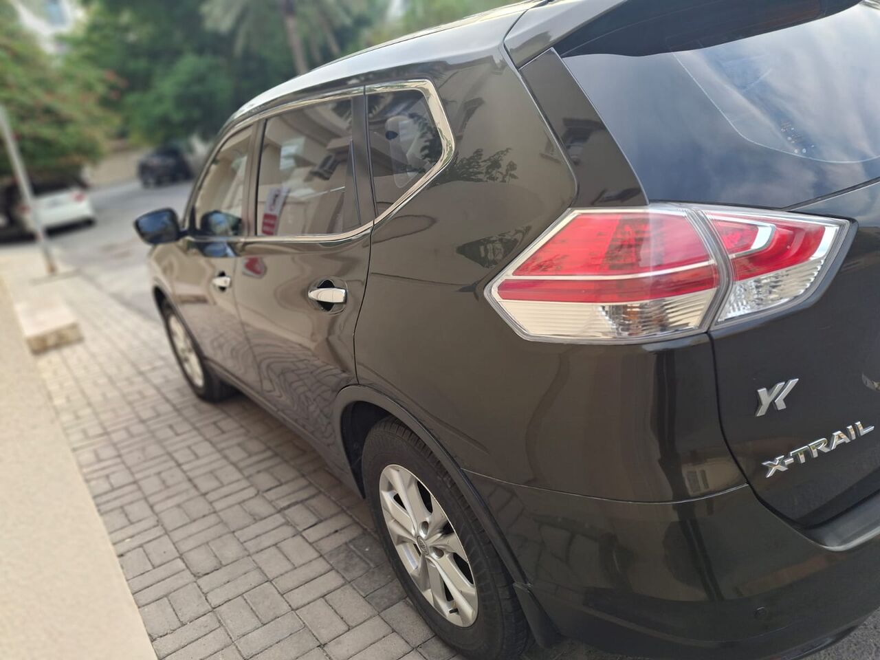 Manama, Vehicles, Cars & Trucks , BHD 4350,  Nissan X-Trail,  2016,  Automatic,  90000 KM,   /17  SUV Is For Sale