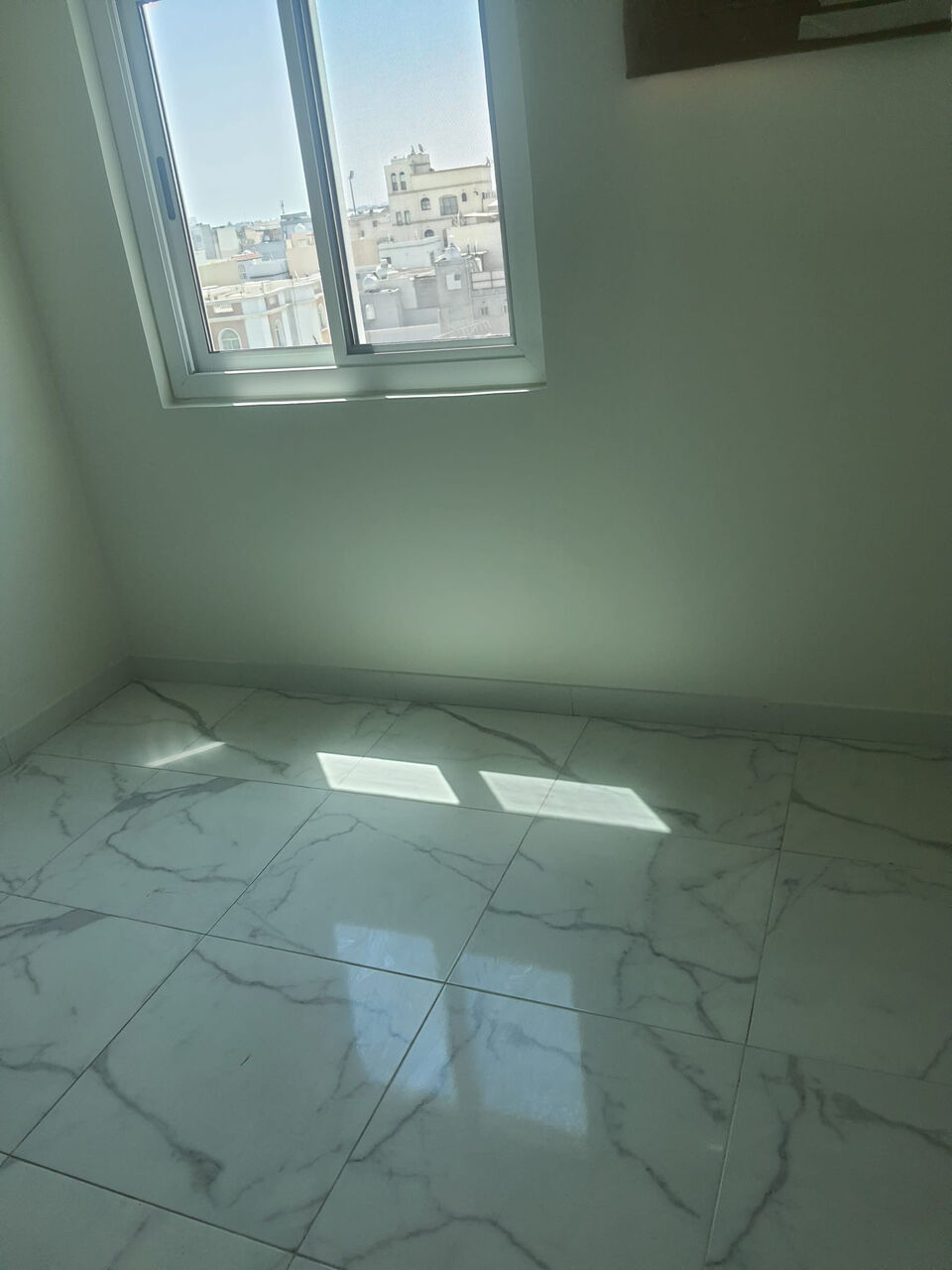 Sanabis, Apartments, Flats, Houses & Villas, BHD 160/year,  1 BR,  RENT - FLAT SANABIS  - 1BHK NEAR BAH MALL