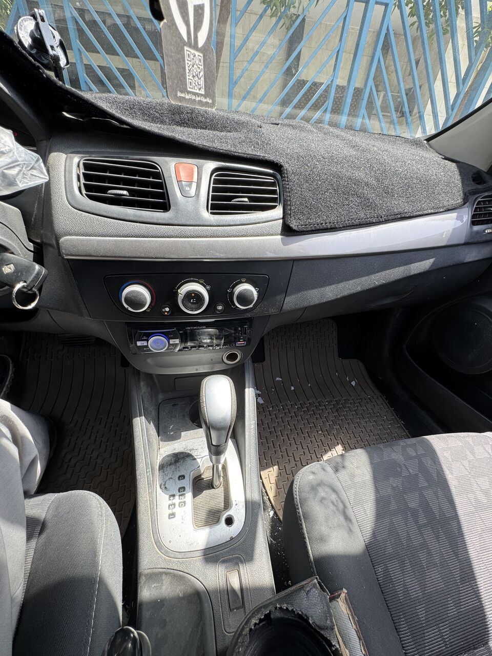 Riyadh, Vehicles, Cars & Trucks , SAR 10000,  Renault Fluence,  2014,  Automatic,  143000 KM,