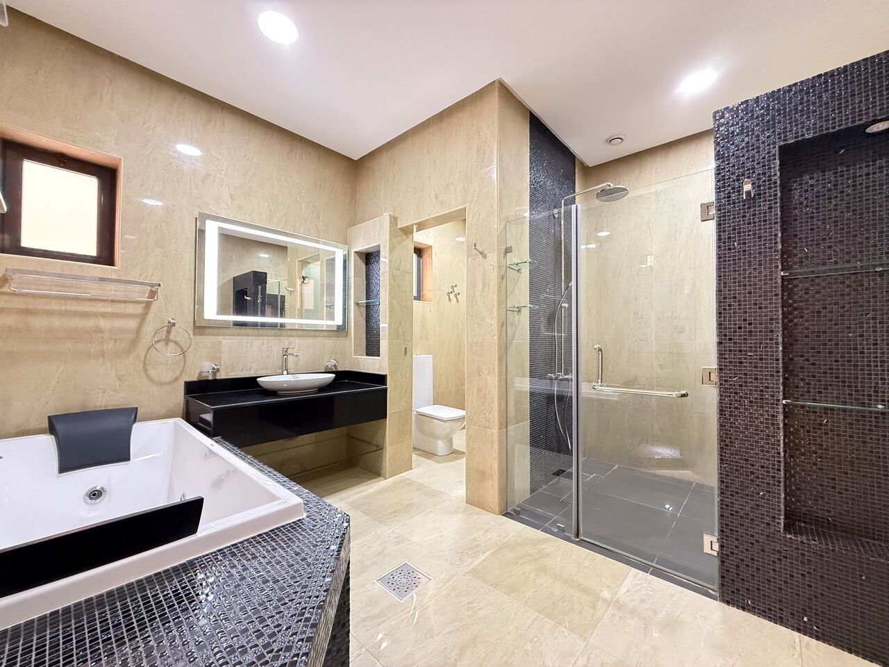 Kuwait City, Apartments, Flats, Houses & Villas, KWD 1100/month,  4 BR,  Jabriya - Big Beautiful 4 Bedrooms Floor