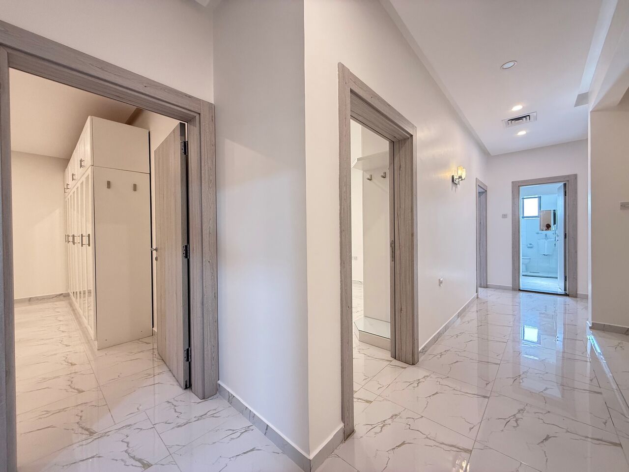 Kuwait City, Apartments, Flats, Houses & Villas, KWD 1100/month,  4 BR,  Jabriya - Big Beautiful 4 Bedrooms Floor