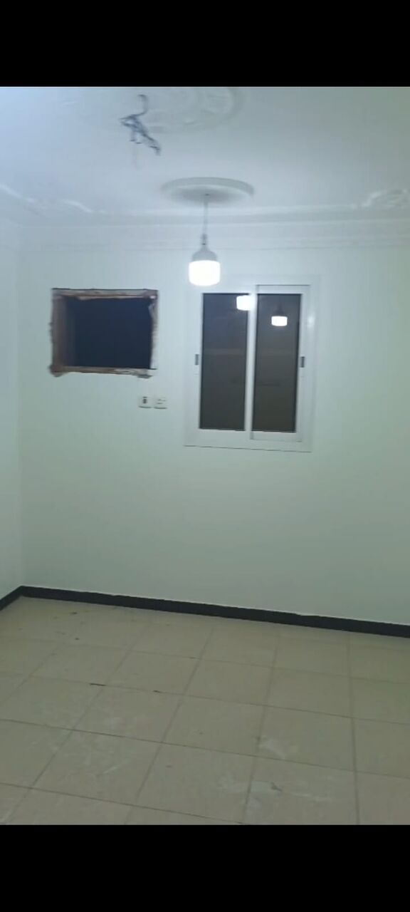 Al Naseem, Apartments, Flats, Houses & Villas, SAR 28000/year,  3 BR,  Family Apartment 2nd Floor With Staris Large House 3 Beadrooms 2bath Clean Specious