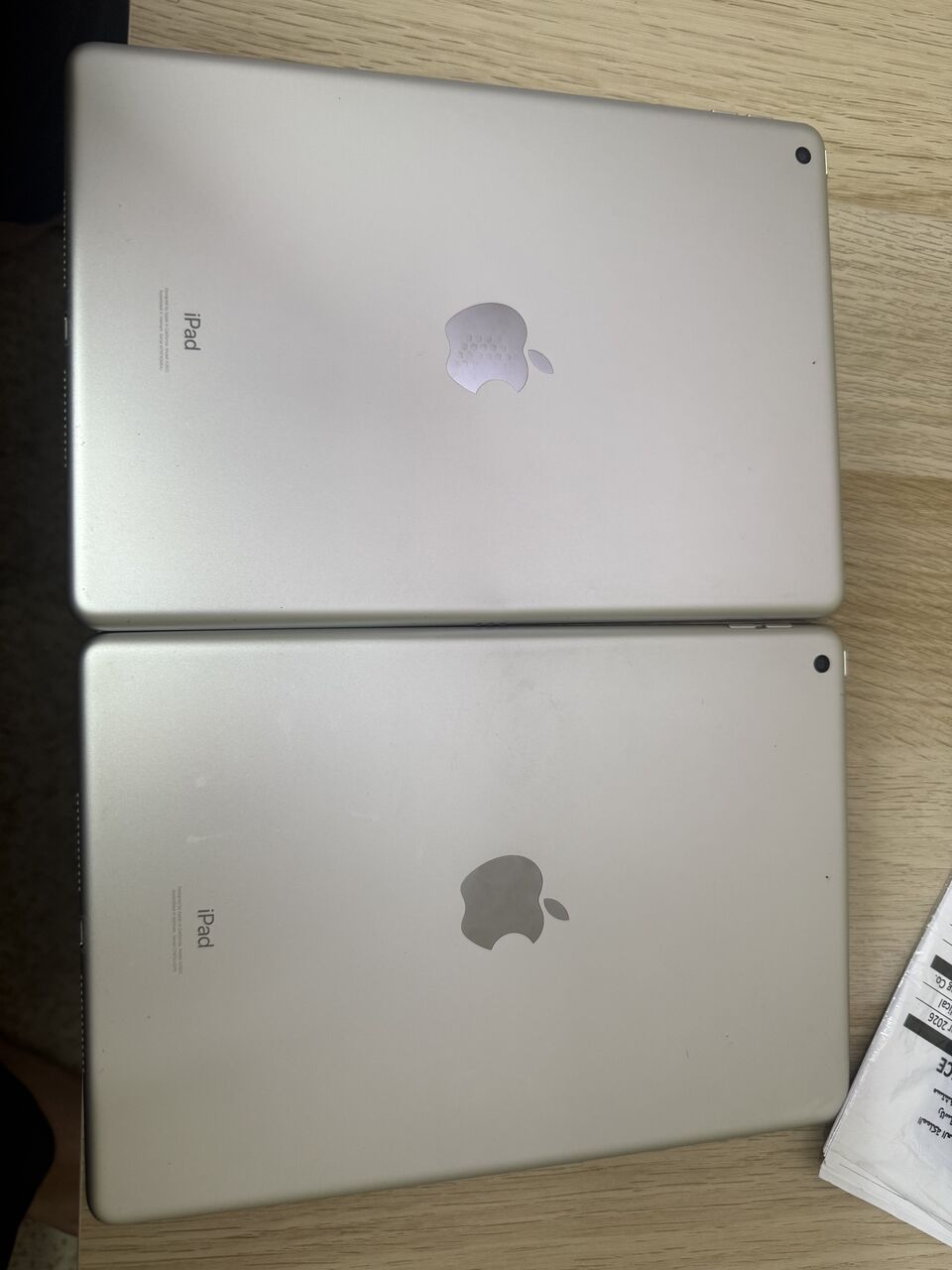 Riyadh, Computers, SAR 950,  2 Ipads 9th Generation For Sale