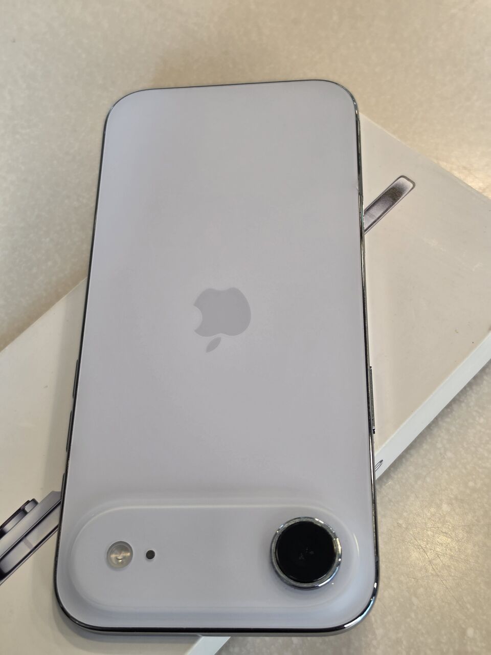 Dammam, Mobile Phones, SAR 2800,  IPhone 17 Air