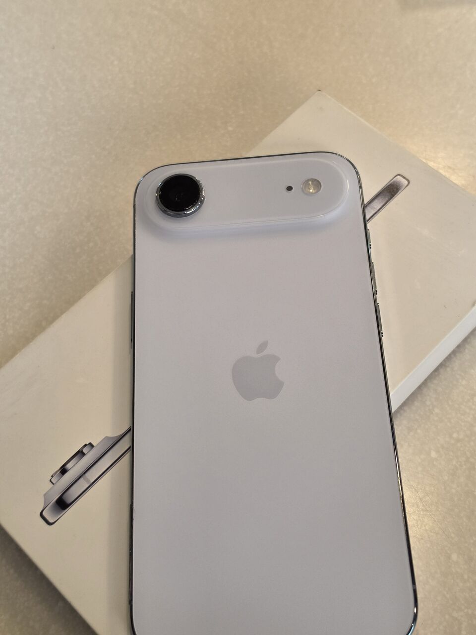 Dammam, Mobile Phones, SAR 2800,  IPhone 17 Air