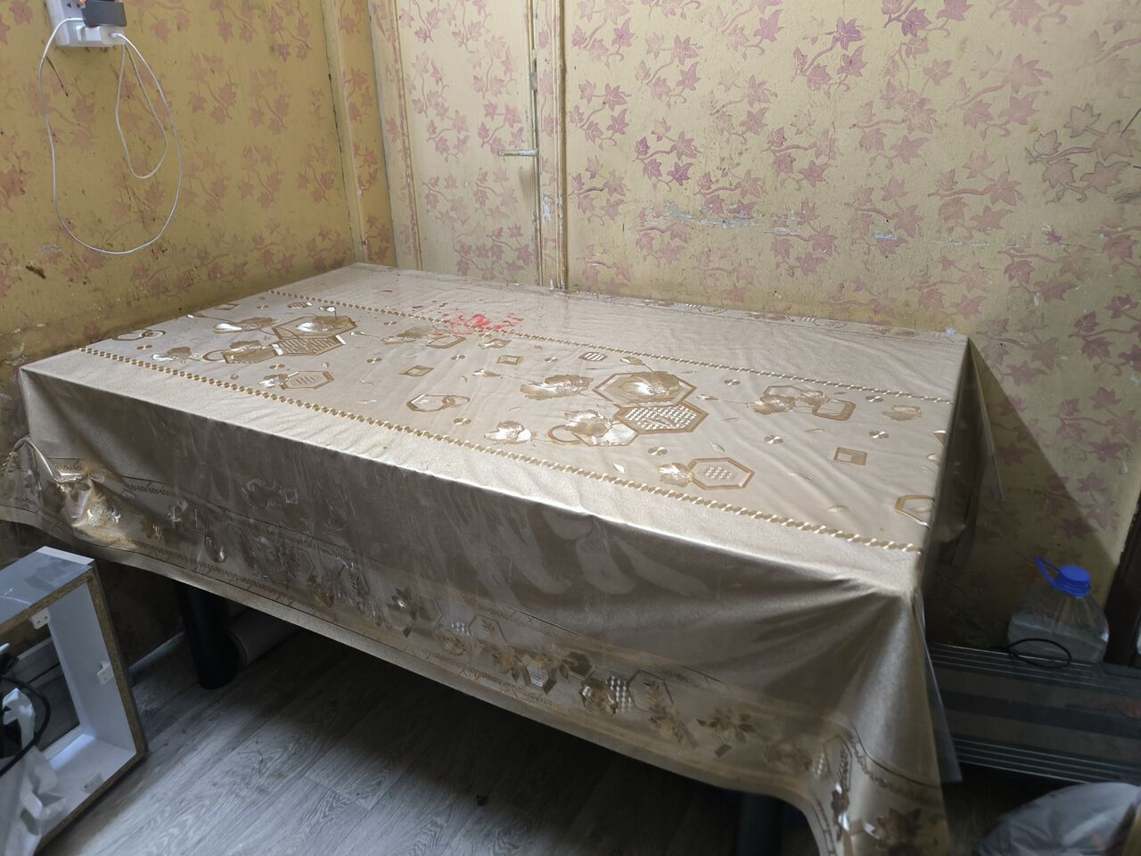 Hara, Household Items, SAR 200,  Dining Table 6 Seater For Sale