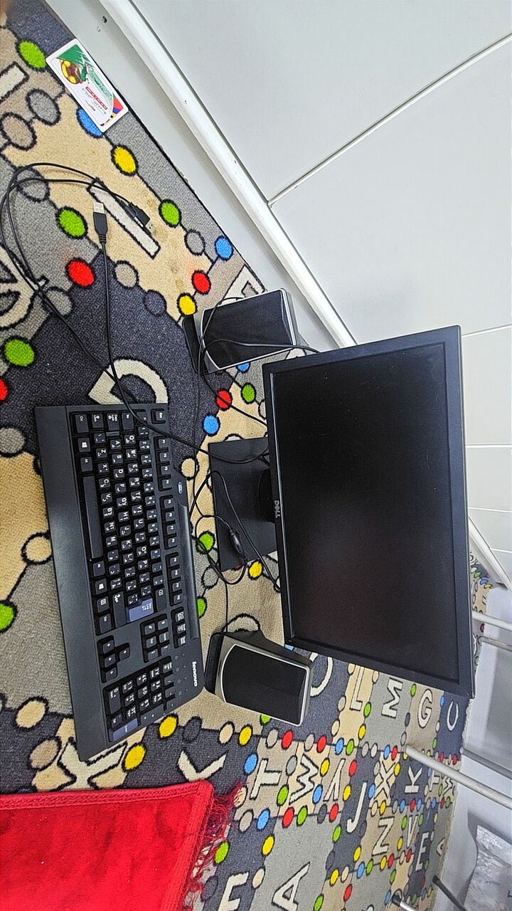 Riyadh, Computers, SAR 250,  Monitor Keyboard And Speaker Set