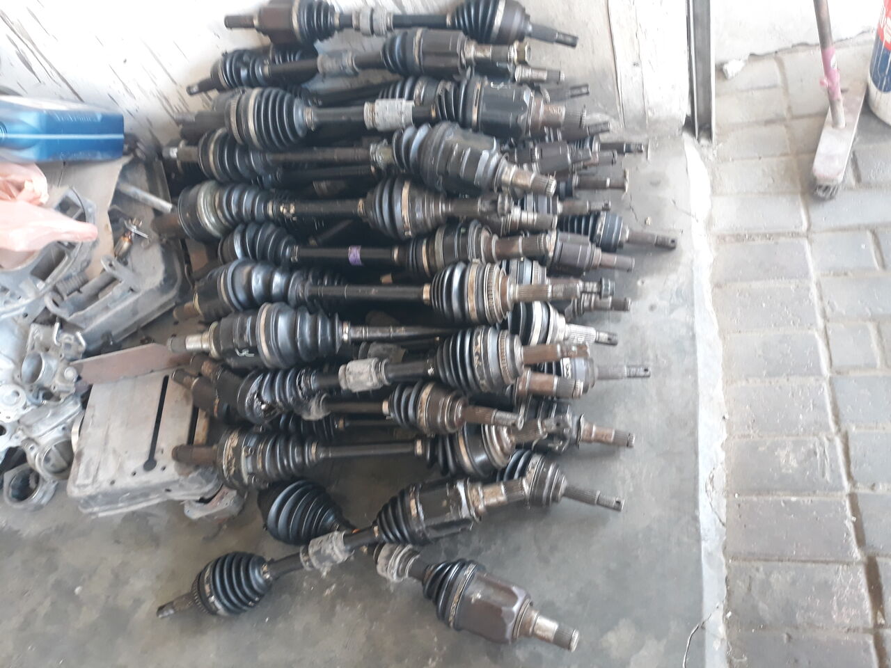Hamala, Auto Parts, BHD 100,  Sales Japan Cars Engines & Gearboxes , Contact On Whats App: 35317080