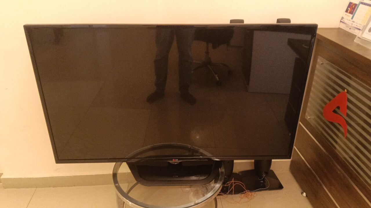 Umm Al Hassam, Appliances, BHD 30,  LED TV 42" & 55"