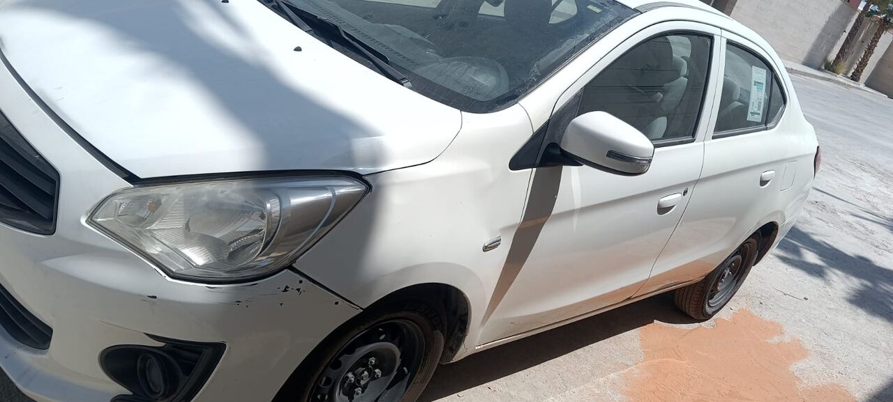 Riyadh, Vehicles, Cars & Trucks , Mitsubishi Attrage &ndash; White,  2014,  Automatic,  182000 KM,