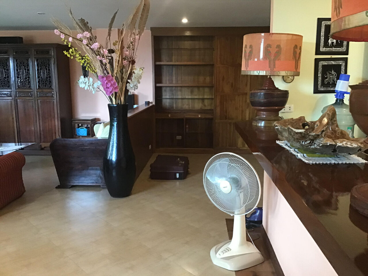 Bangkok, Real Estate For Sale, THB 8900000,  2 BR,  203 Sq. Meter,  Executive Residence IV  203 Sqm Luxury Condo At Discounted Price