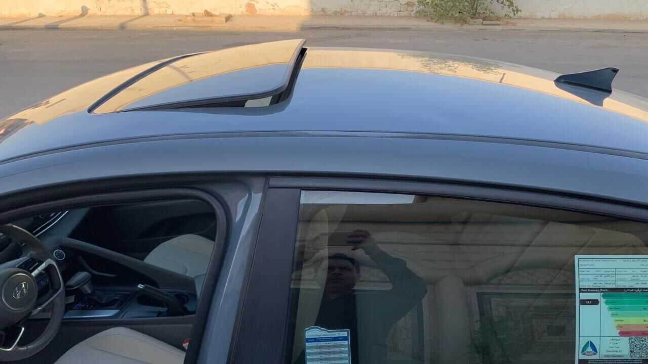 Riyadh, Vehicles, Cars & Trucks , HYUNDAI ELANTRA SE 2.0,,  2022,  Automatic,  88000 KM,  T SMART FULL OPTION SUNROOF4PUSH START C