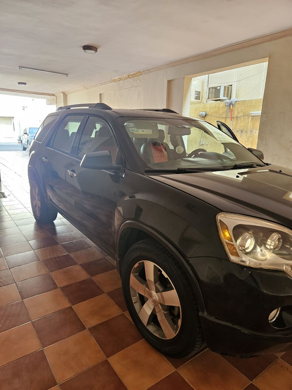 Mushrefah, Vehicles, Cars & Trucks , SAR 23500,  Gmc Acadia,  2010,  Automatic,  182000 KM,  I Wanna Sell My  . Front 2 Tyre New ,chanded A Week Ago. Fahas Istamra Valid