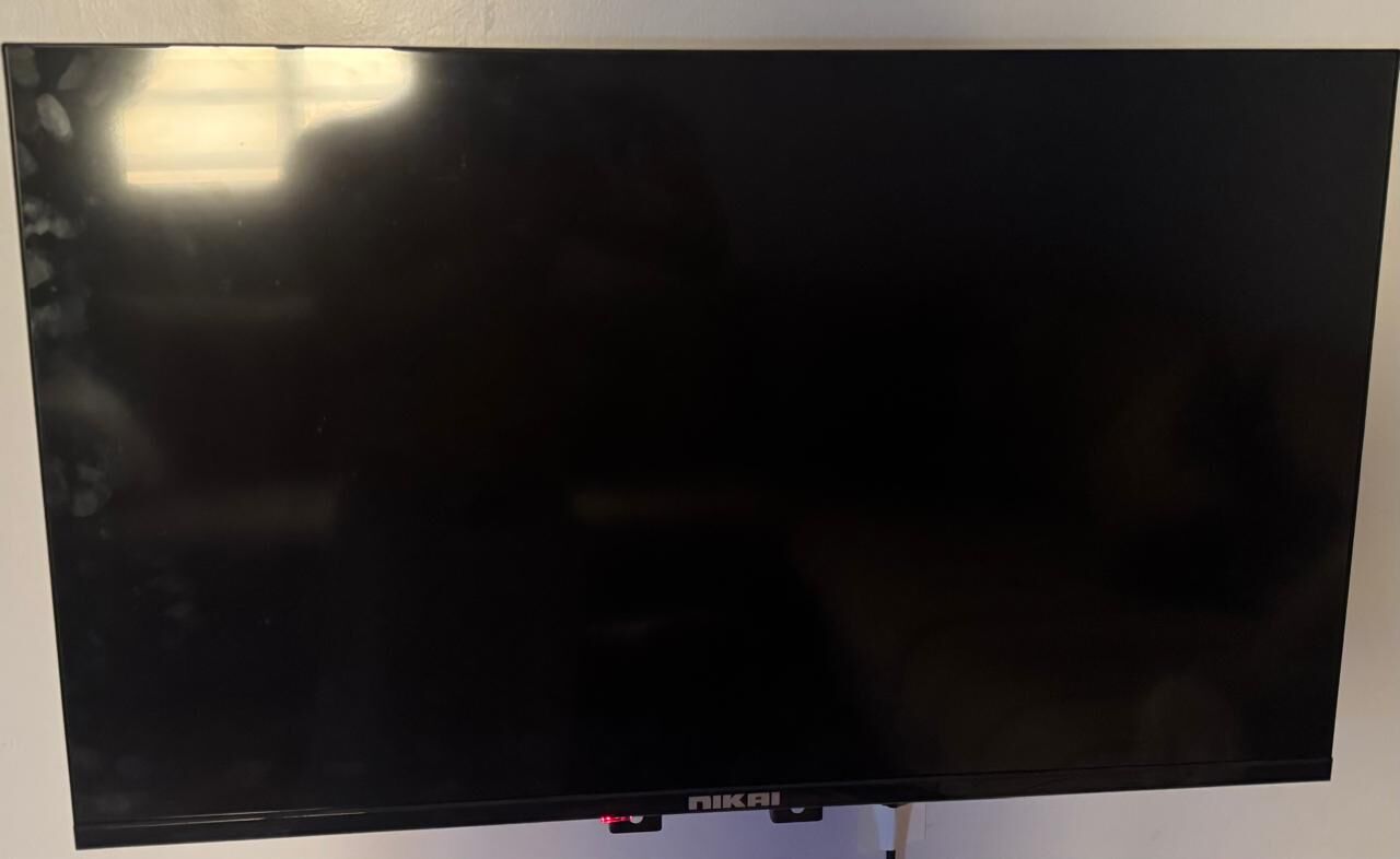 Al Malaz, Household Items, SAR 375,  LED SMART TV (Almost New) Is On Urgent Sale