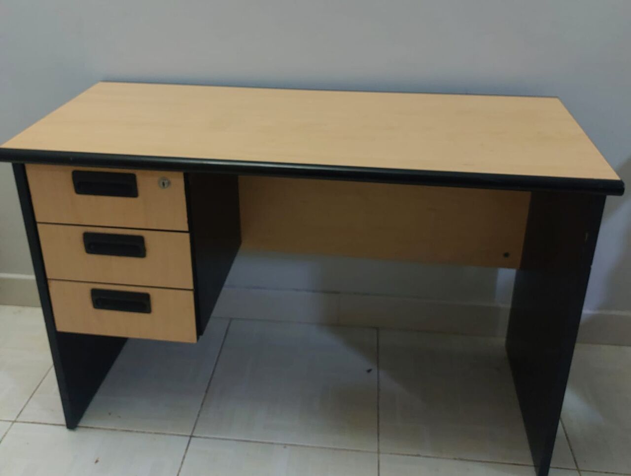 Al Malaz, Household Items, SAR 375,  LED SMART TV (Almost New) Is On Urgent Sale