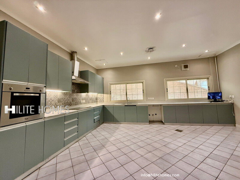 Adan, Villas, KWD 2500,  Seven Bedroom Spacious Villa Available In Adan