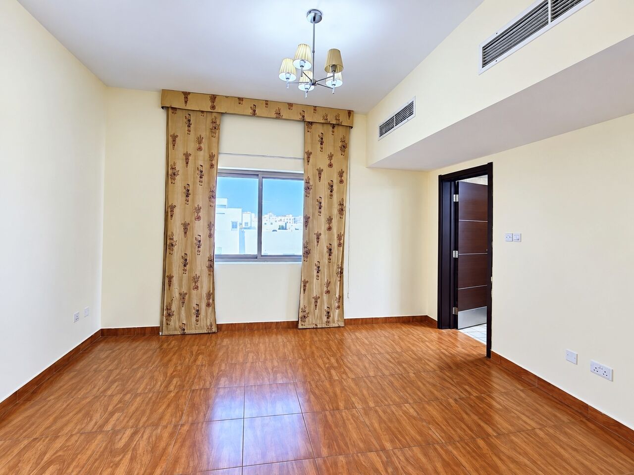 Galali, Apts/Flats Wanted, BHD 230/year,  2 BR,  Qalali City/high-end Apartment For Rent Semi Furnished Including Electricity Within The Li