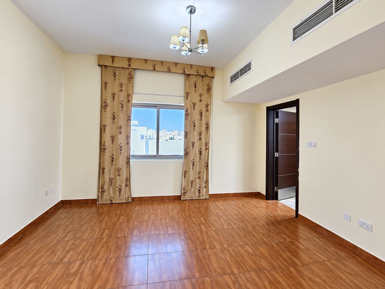 Galali, Apts/Flats Wanted, BHD 230/year,  2 BR,  Qalali City/high-end Apartment For Rent Semi Furnished Including Electricity Within The Li