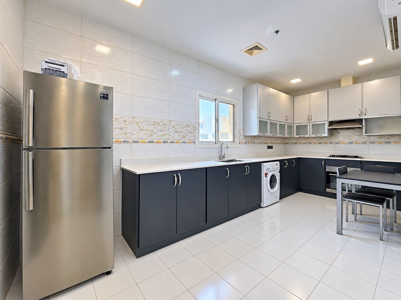 Hidd, Apartments, Flats, Houses & Villas, BHD 270/year,  3 BR,  Al Hidd City/High-Furnished Rental Apartment Half-Furnished