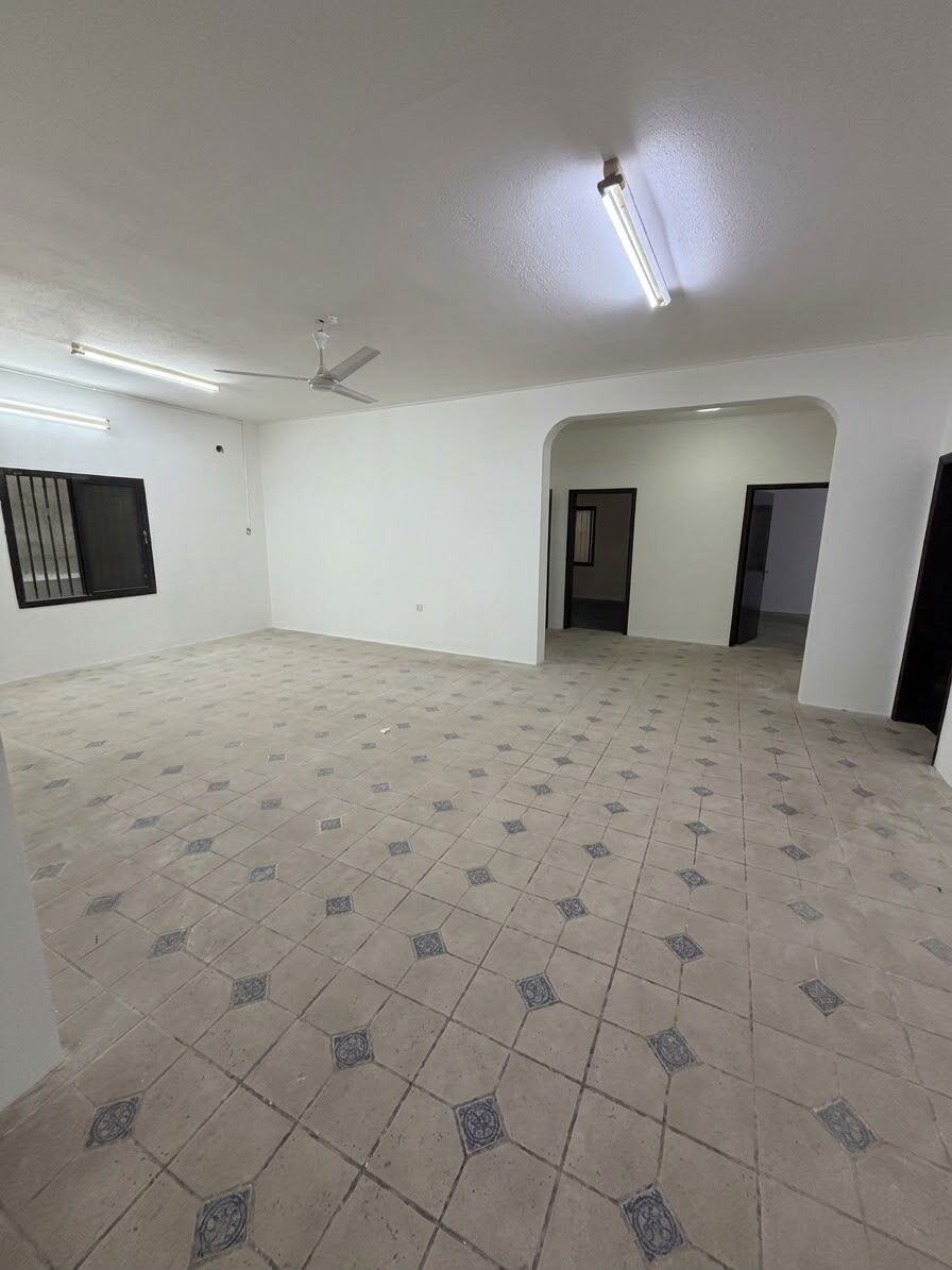 Kabul, Apartments, Flats, Houses & Villas, AFN 250/year,  200 Sq. Meter,  للإيجار شقة كبير في العكر الغربي