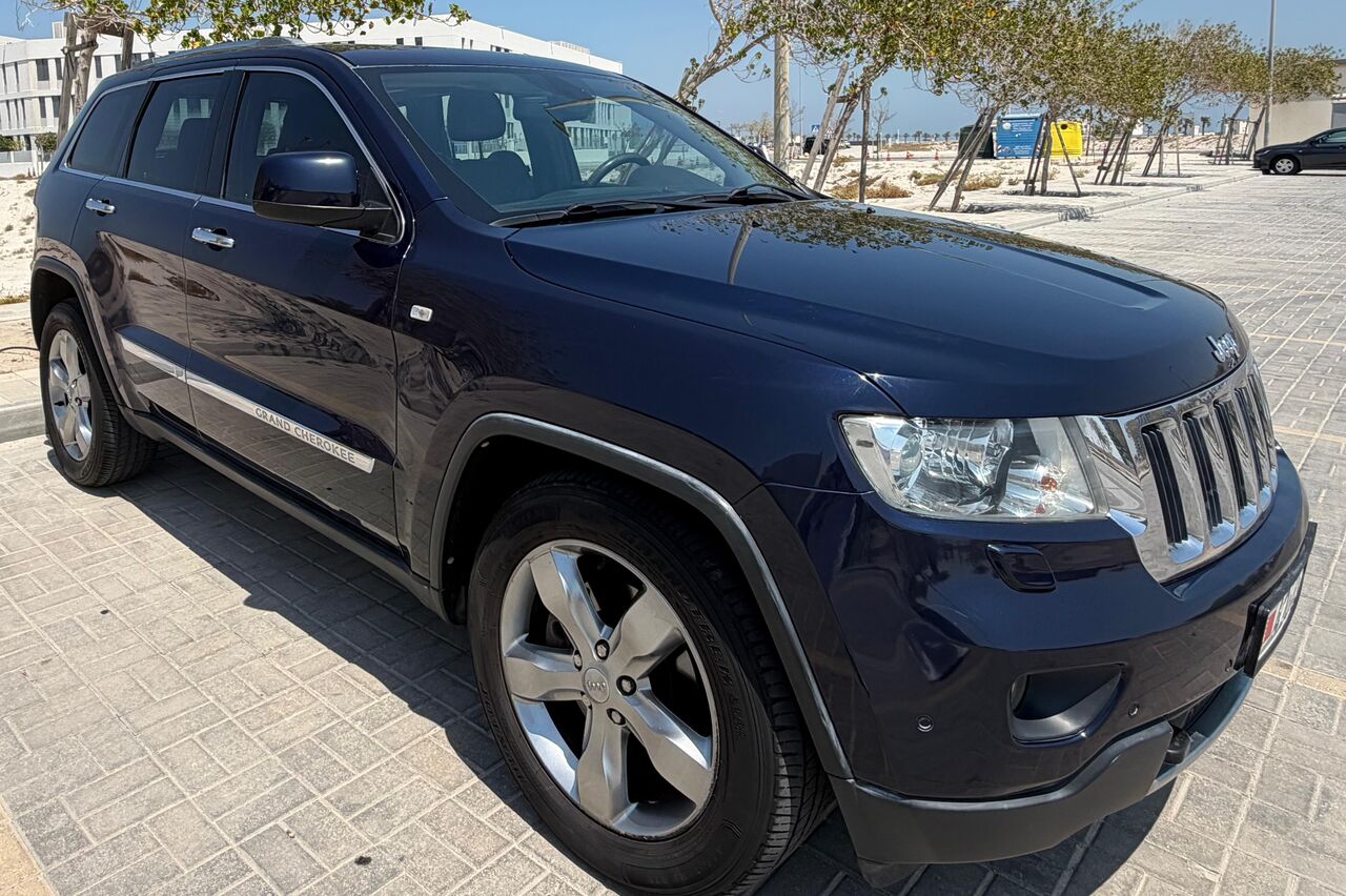 Bilad Al Qadeem, Vehicles, Cars & Trucks , BHD 3000,  Jeep Grand Cherokee,  2013,  Automatic,  150000 KM,    - FOR SALE