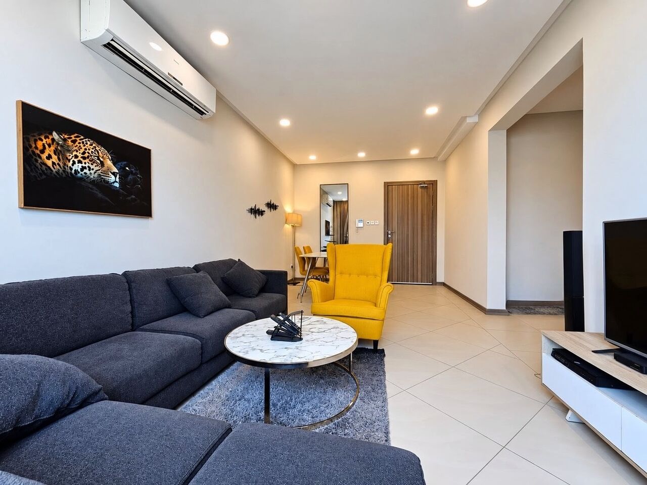 Hidd, Apartments, Flats, Houses & Villas, BHD 260/year,  1 BR,  Al Hidd City/High-end Apartment For Rent Furnished Fully Including Electricity Within The