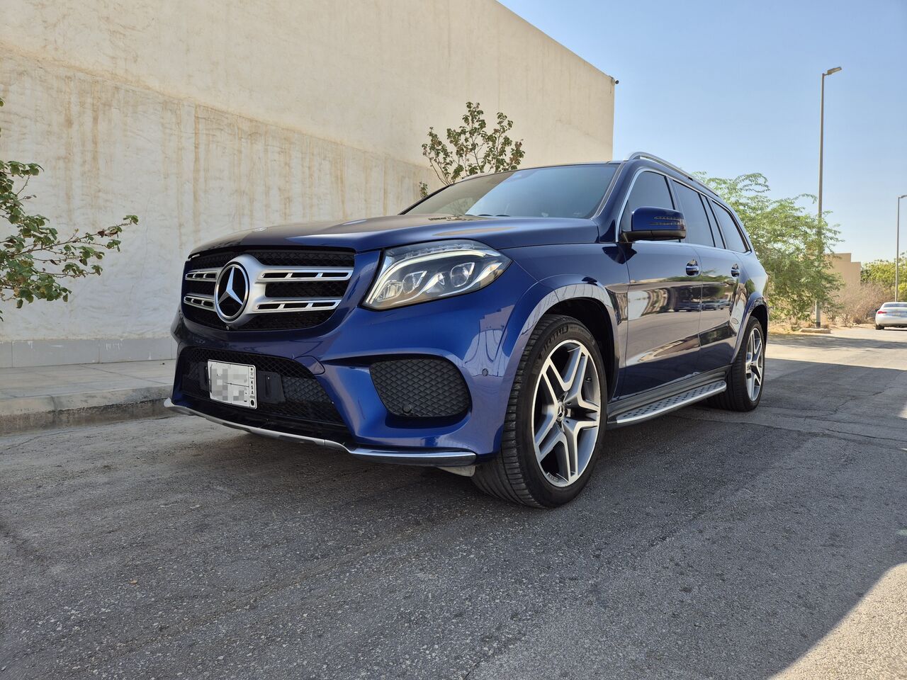 Riyadh, Vehicles, Cars & Trucks , Mercedes-Benz GLS,  2018,  Automatic,  183000 KM,  Mercedes GLS500  Juffali Mint Condition