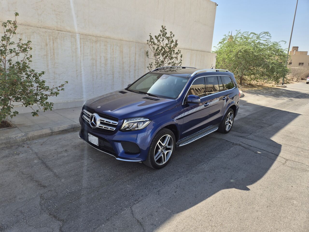 Riyadh, Vehicles, Cars & Trucks , Mercedes-Benz GLS,  2018,  Automatic,  183000 KM,  Mercedes GLS500  Juffali Mint Condition