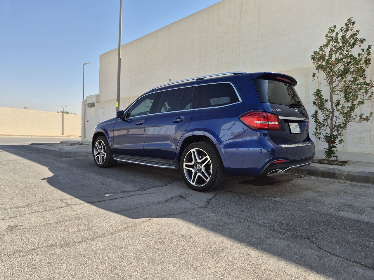 Riyadh, Vehicles, Cars & Trucks , Mercedes-Benz GLS,  2018,  Automatic,  183000 KM,  Mercedes GLS500  Juffali Mint Condition