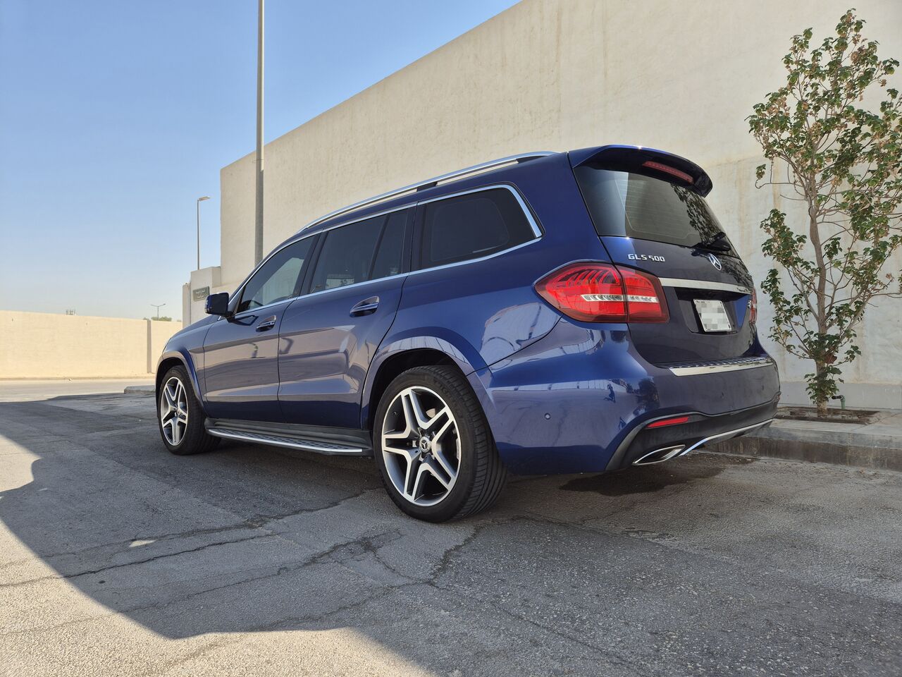 Riyadh, Vehicles, Cars & Trucks , Mercedes-Benz GLS,  2018,  Automatic,  183000 KM,  Mercedes GLS500  Juffali Mint Condition
