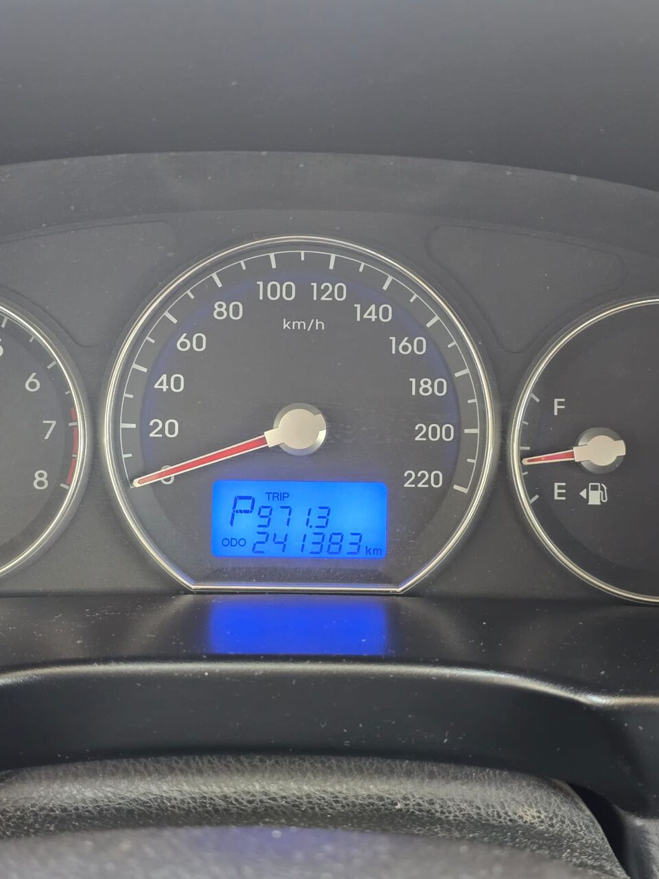 Riyadh, Vehicles, Cars & Trucks , SAR 18000,  Hyundai SantaFe,  2011,  Automatic,  241383 KM,   3.5cc Model  SR18000 ODO 241383km