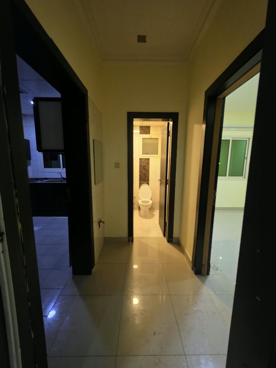 Khobar, Apartments, Flats, Houses & Villas, SAR 23000/year,  3 BR,  3 Bedrooms, A Living Room 2 Bathrooms, A Kitchen,with Air Conditioners  Elevator Available