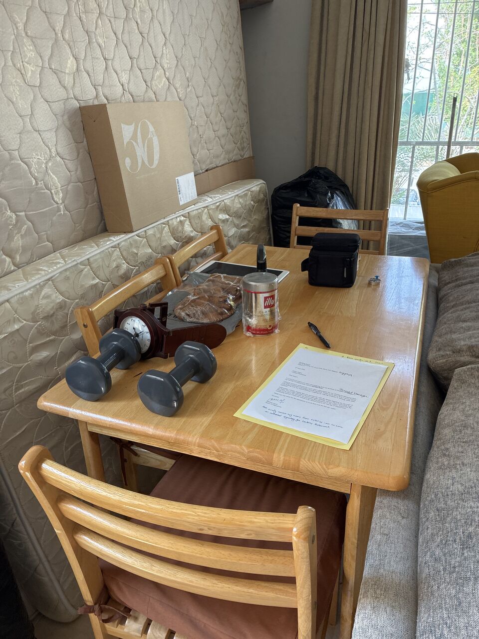 Zinj, Furniture, House Hold Items