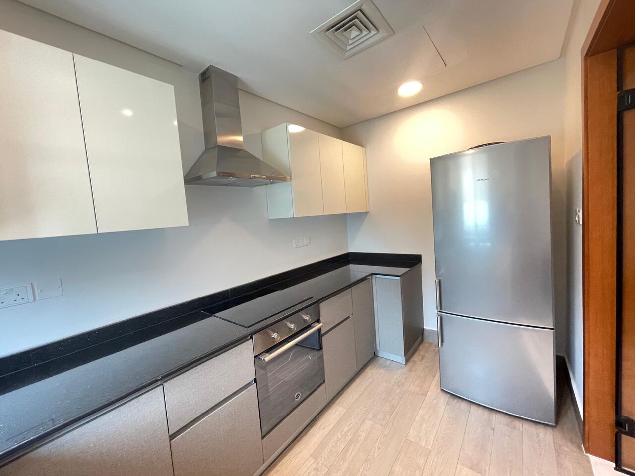 Janabiya, Apartments, Flats, Houses & Villas, BHD 310/month,  Studio,  Studio Flat Fully Furnished With Ewa In Janabiya