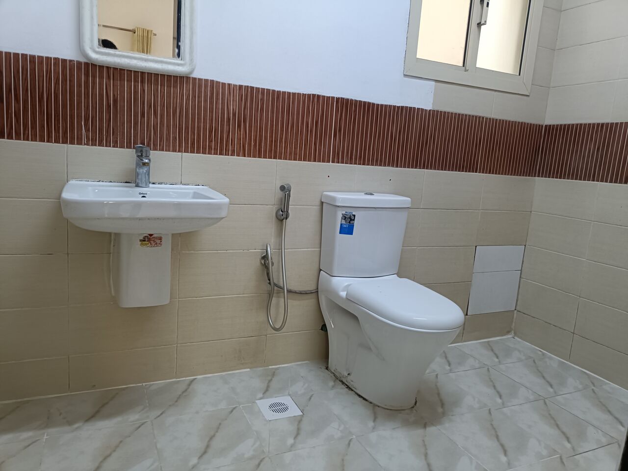 Mahooz, Apartments, Flats, Houses & Villas, BHD 230/month,  2 BR,  150 Sq. Meter,  Semi Furnished 2bhk With Ewa