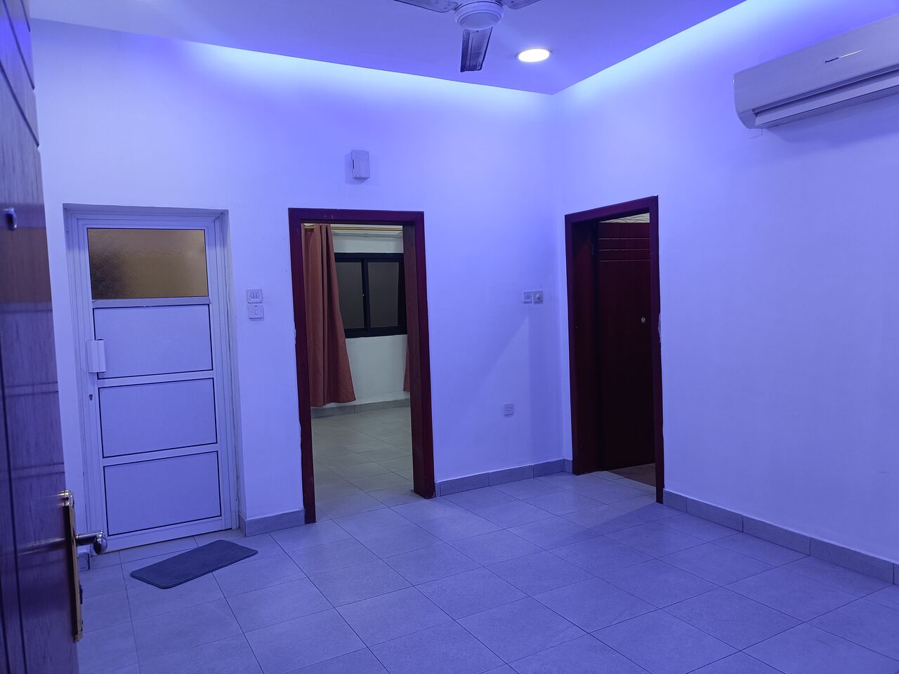 Zinj, Apartments, Flats, Houses & Villas, BHD 200/month,  1 BR,  120 Sq. Meter,  Semi Furnished 1bhk With Ewa