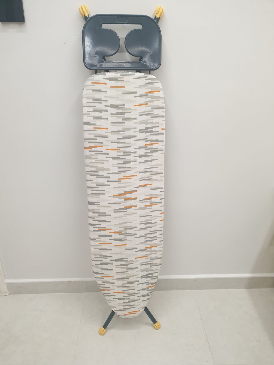 Al Jubail Al Balad, Household Items, SAR 1000,  Kitchen Cabinet, SACO Beach Chair, Ironing Table