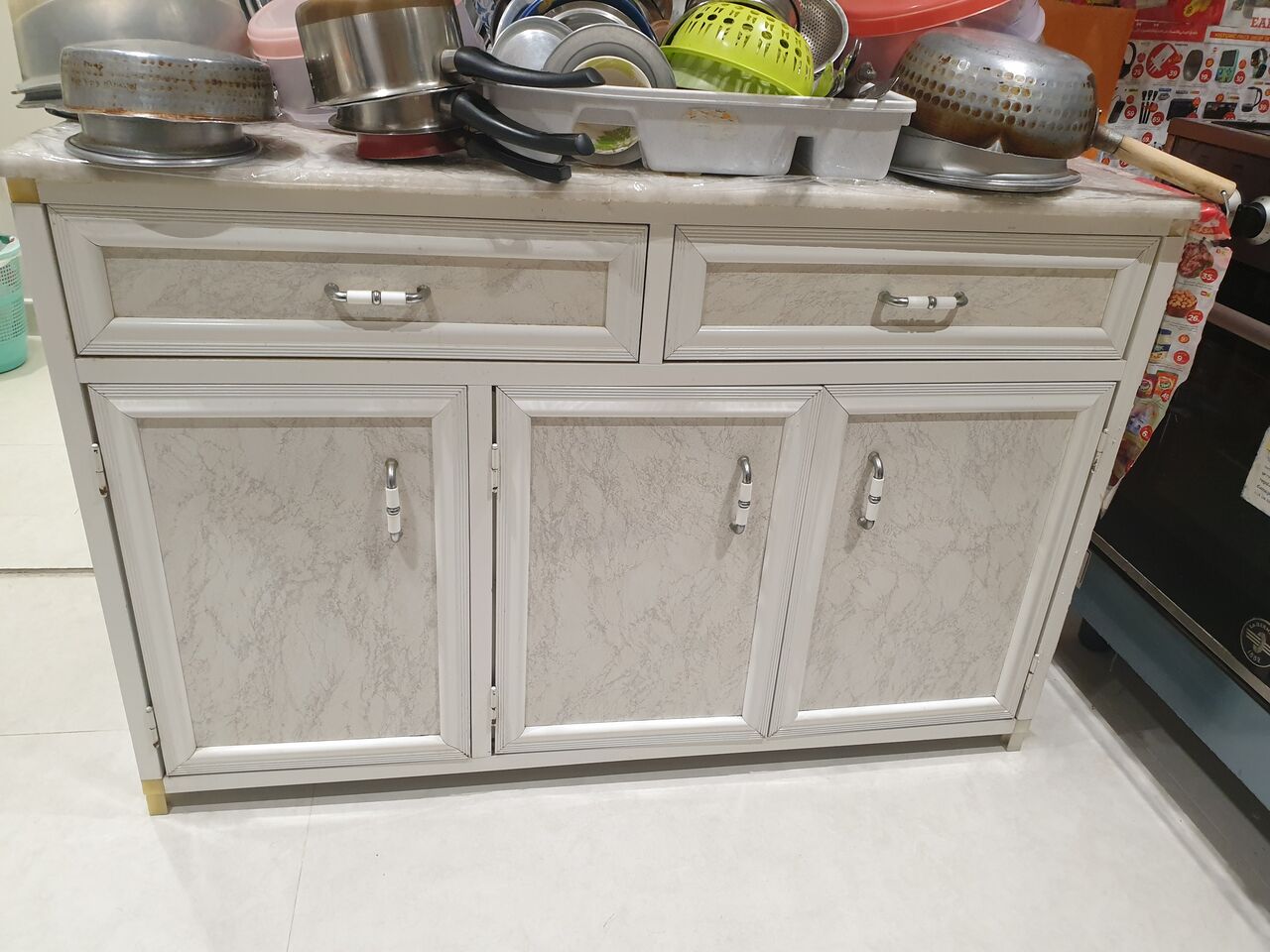 Al Jubail Al Balad, Household Items, SAR 1000,  Kitchen Cabinet, SACO Beach Chair, Ironing Table