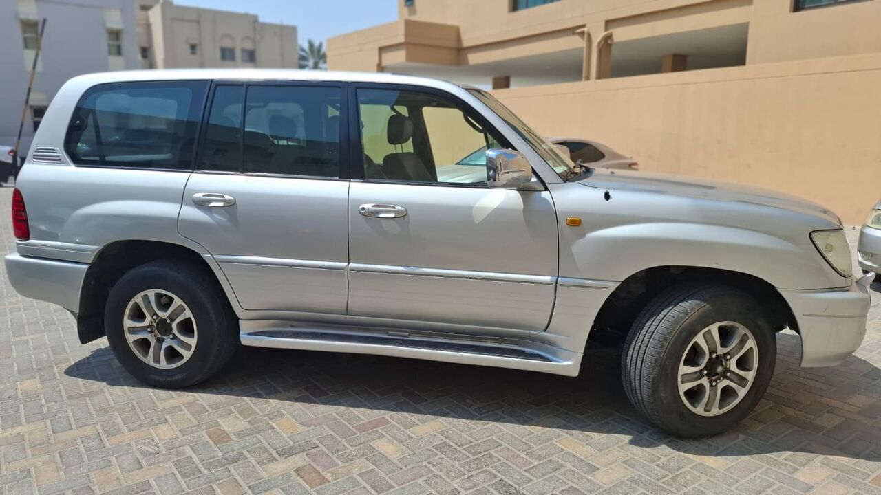Manama, Vehicles, Cars & Trucks , BHD 4500,  Lexus LX470,  2006,  Automatic,  376000 KM,    FOR SALE