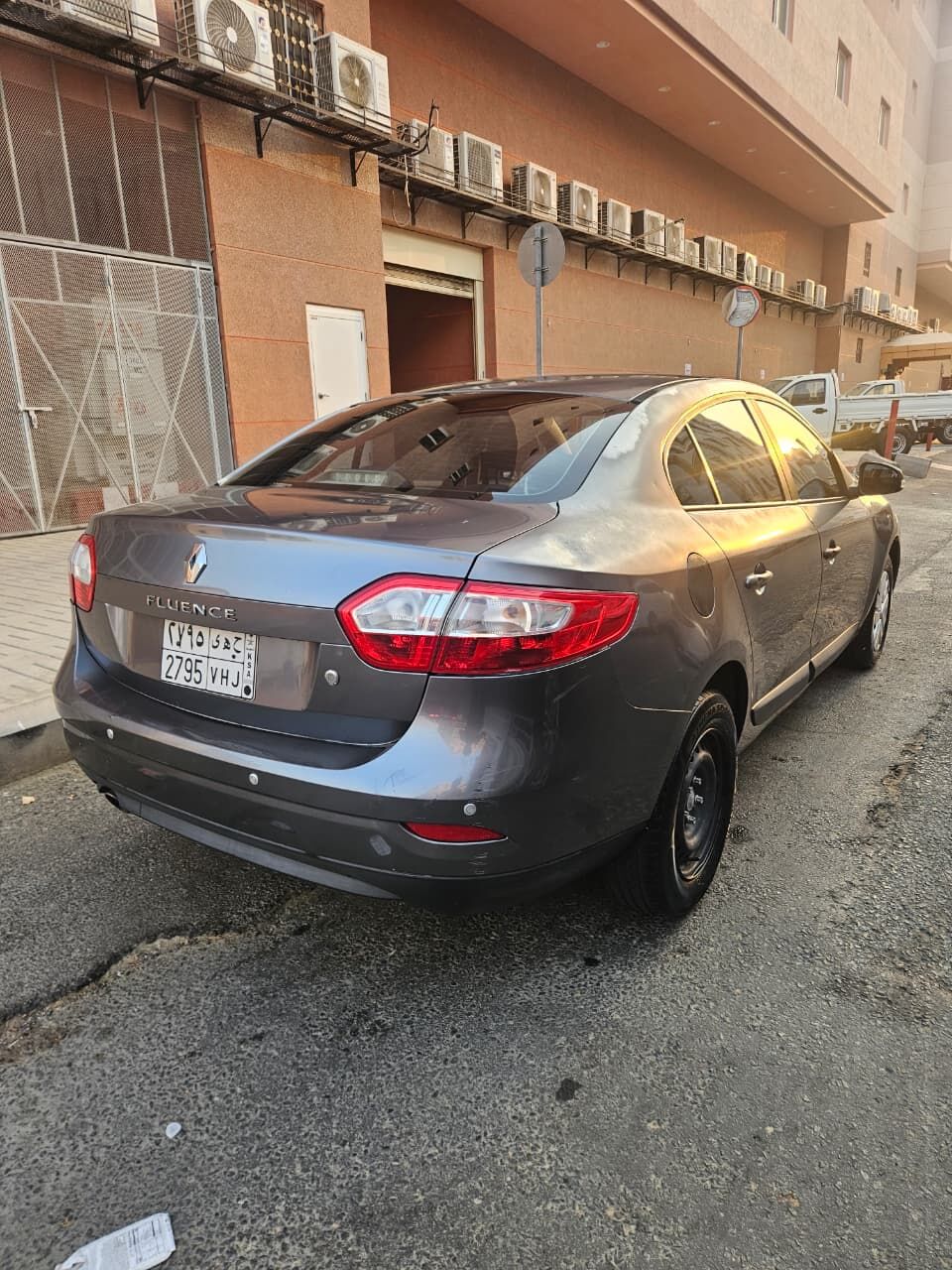 Jeddah, Vehicles, Cars & Trucks , SAR 15000,  Renault Fluence,  2017,  Automatic,  214393 KM,  🚗 For Sale