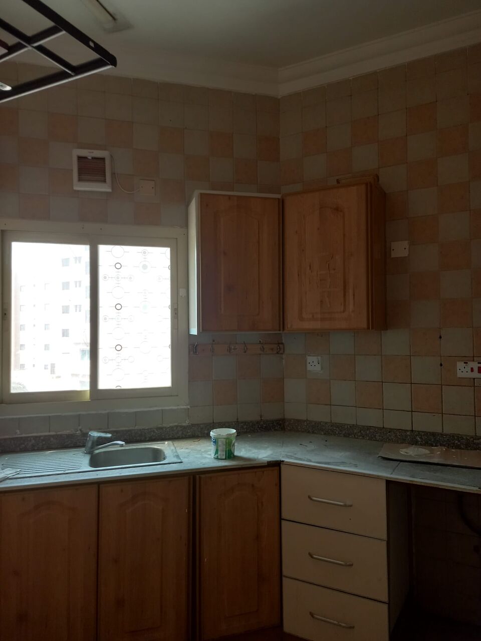Manama, Apartments, Flats, Houses & Villas, BHD 250/month,  3 BR,  160 Sq. Meter,  3 Bhk Unfurnished Flat Available In Ummalhassam Call Aleena