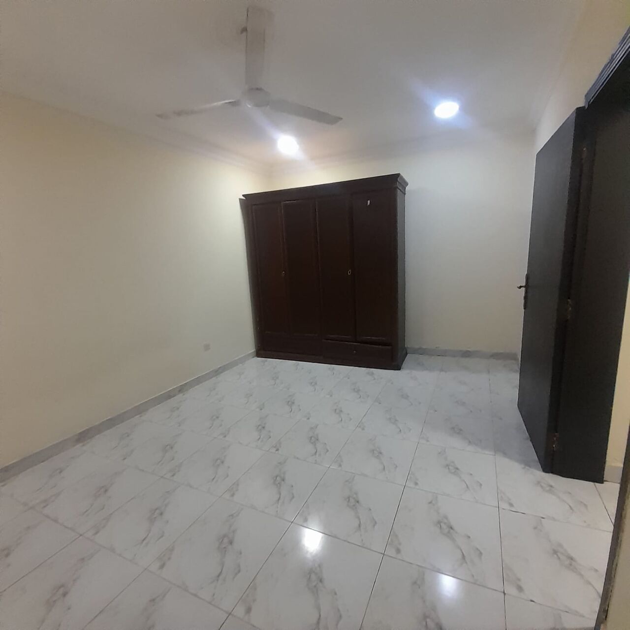 Tubli, Apartments, Flats, Houses & Villas, BHD 160/month,  1 BR,  40 Sq. Meter,  Semi Furnished Flat For Rent At Tubli Near To The Walkaway