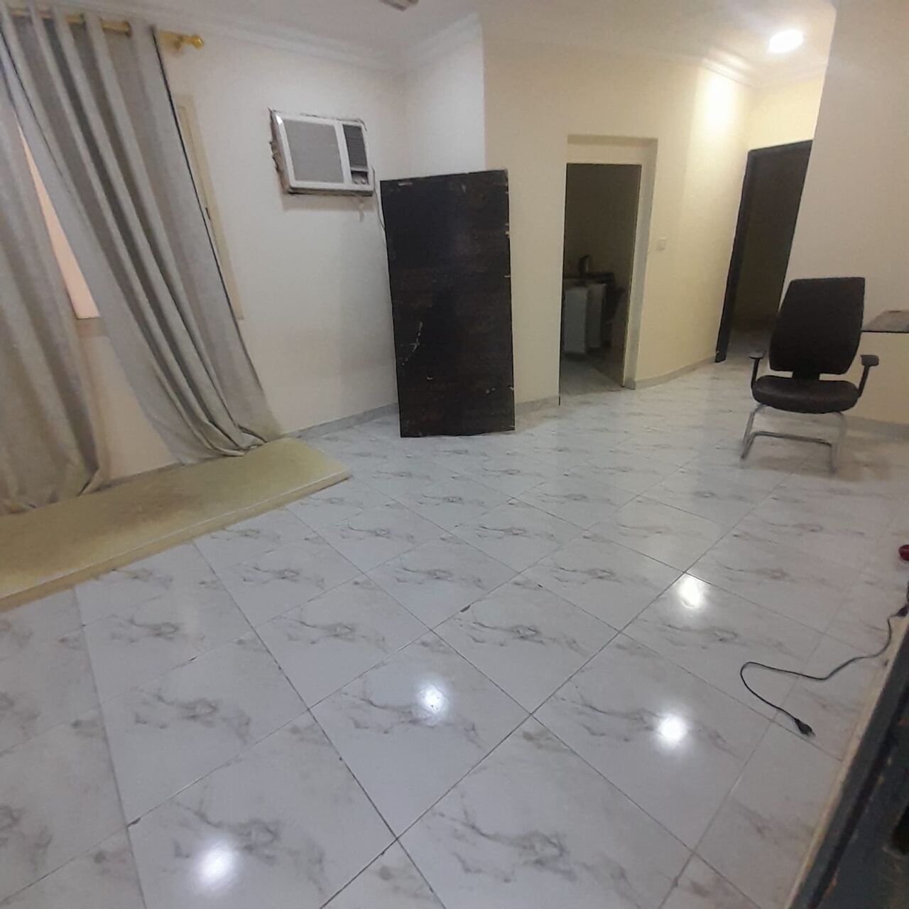 Tubli, Apartments, Flats, Houses & Villas, BHD 160/month,  1 BR,  40 Sq. Meter,  Semi Furnished Flat For Rent At Tubli Near To The Walkaway