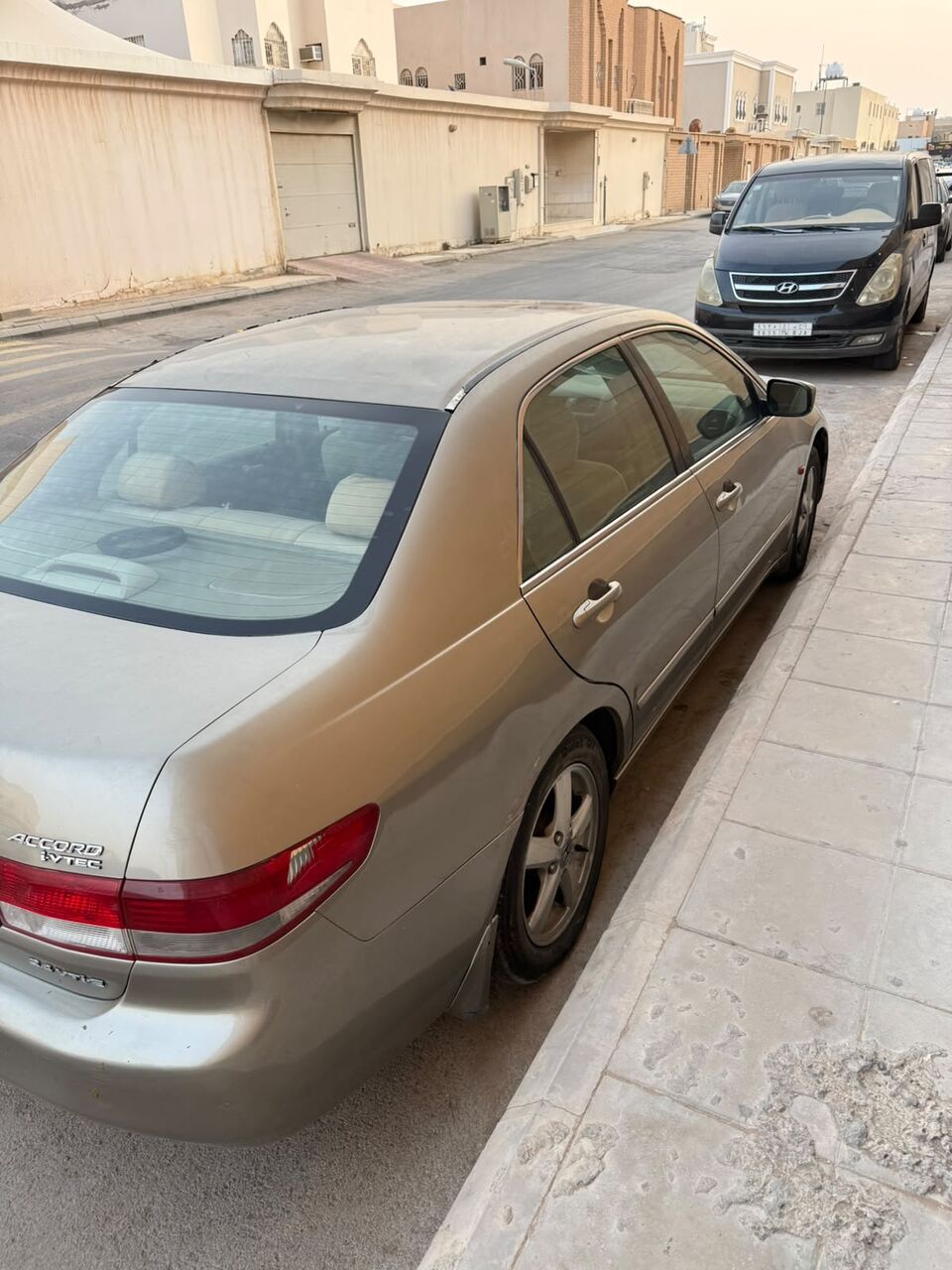 Riyadh, Vehicles, Cars & Trucks , SAR 16000,  Honda Accord 2004,  2004,  Automatic,  430000 KM,